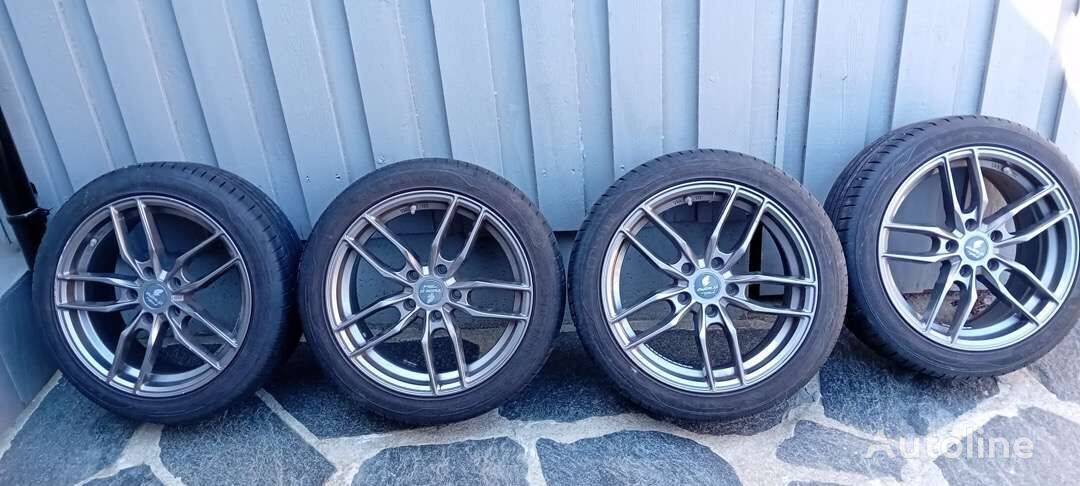 Vredestein Dekk vredestein med felg 225/45 - R17 wheel