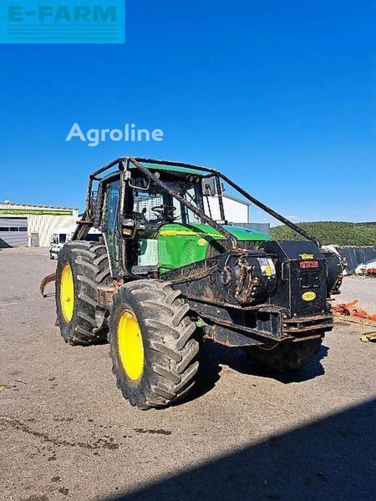 Máy kéo bánh lốp - Agroline