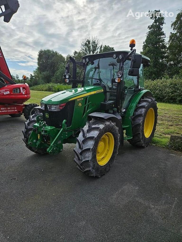 5100M tractor de ruedas