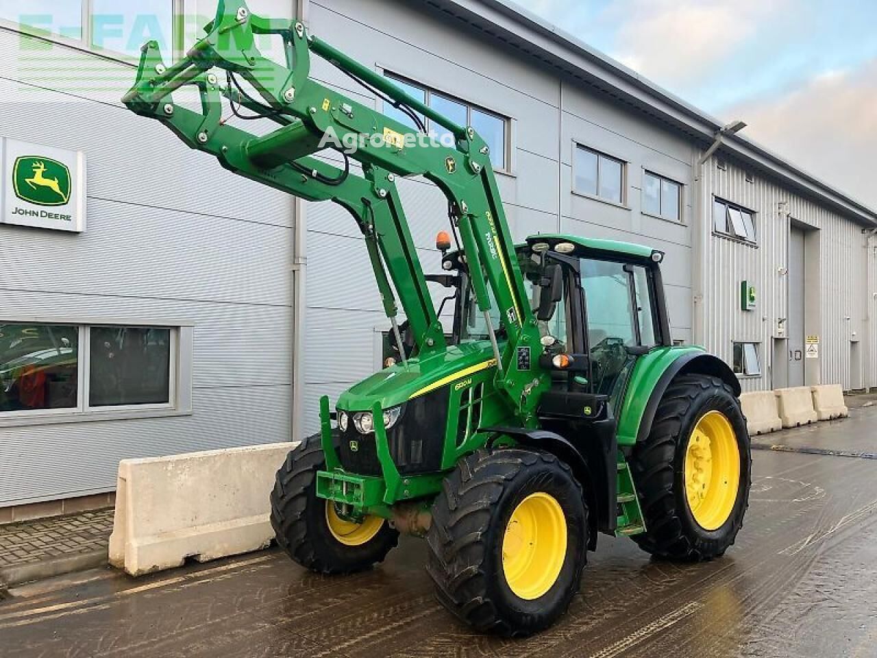 6120m wheel tractor