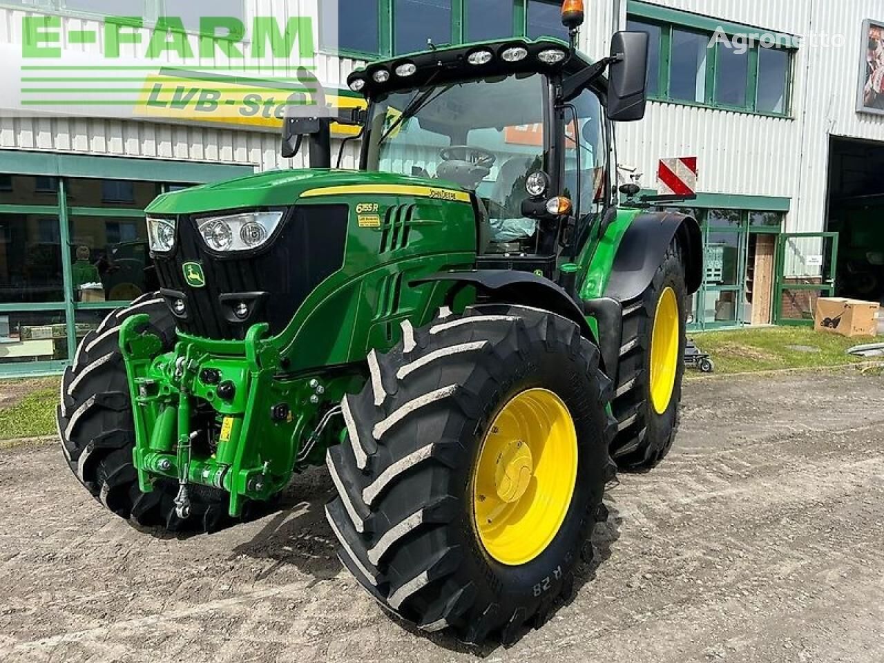 tractor cu roţi 6155r