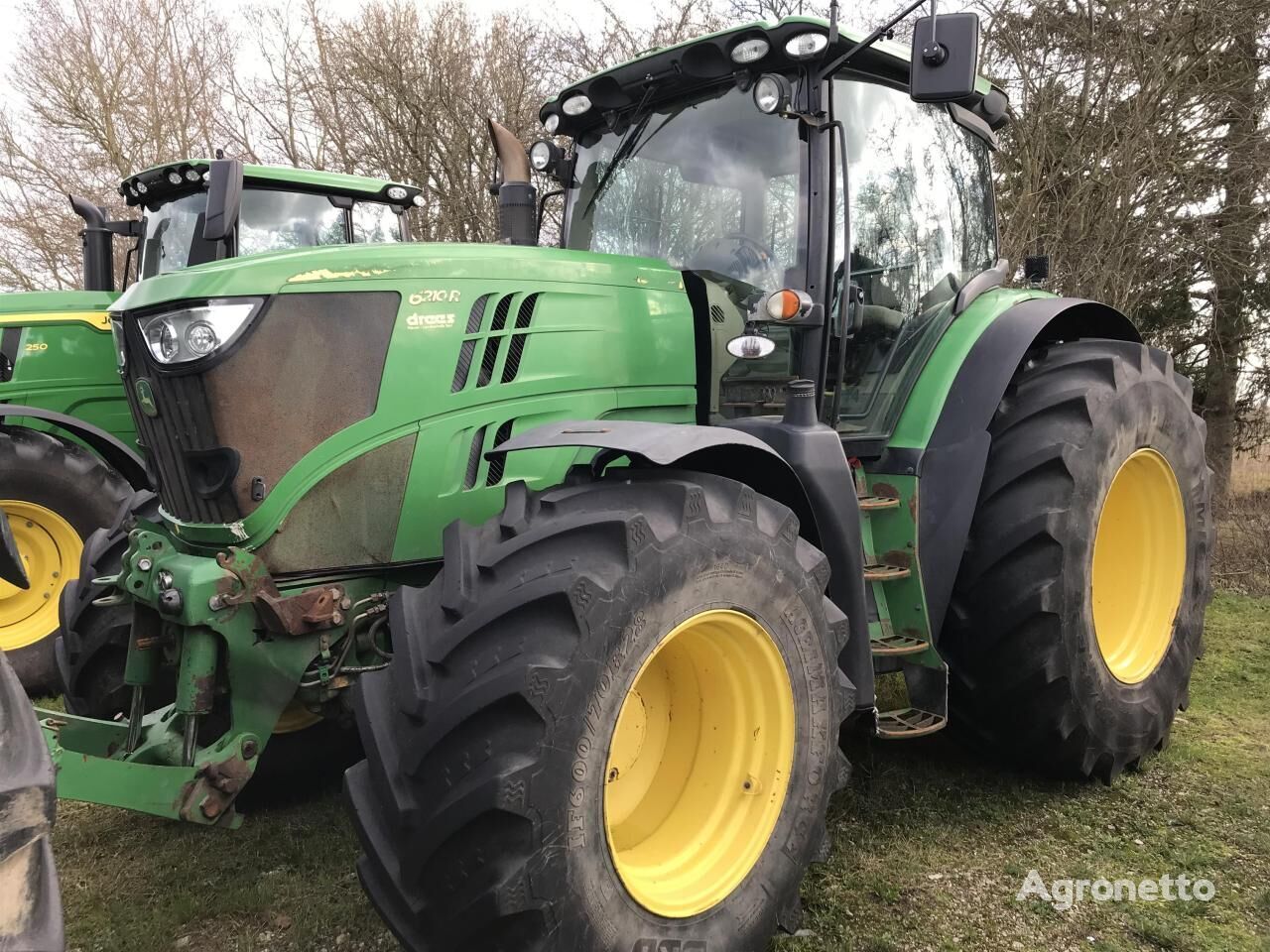 tracteur à roues 6210R