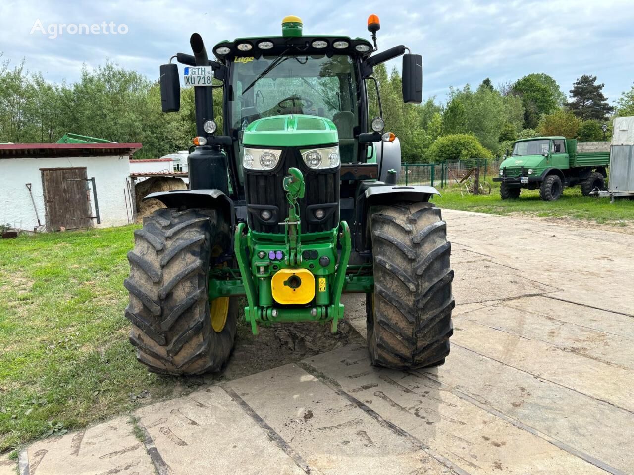 tracteur à roues 6215 R