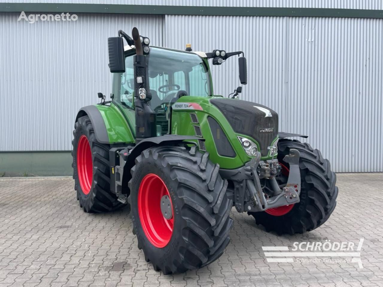 724 S4 PROFI PLUS wheel tractor