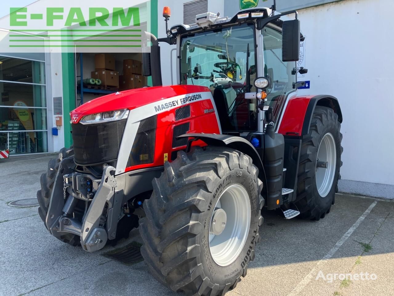 8S.205 tractor de ruedas