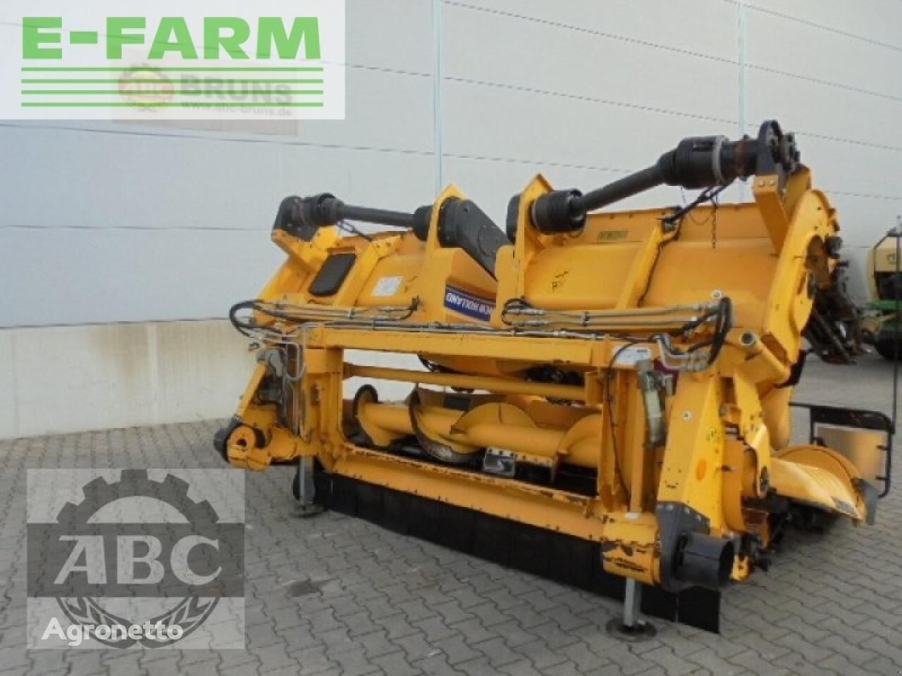 trattore gommato 980 cf 8r 75