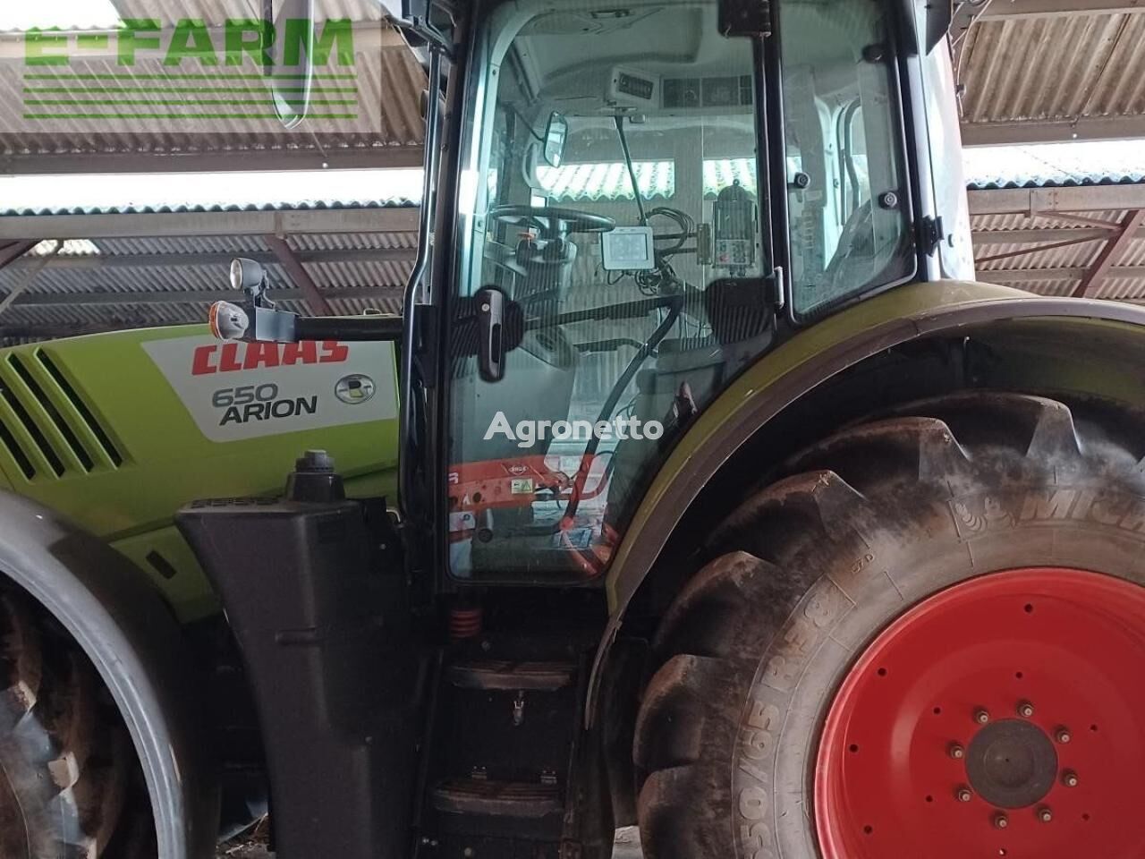 tracteur à roues ARION 650