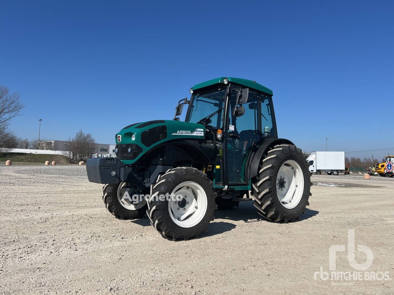 Arbos 4110A/F tractor de ruedas