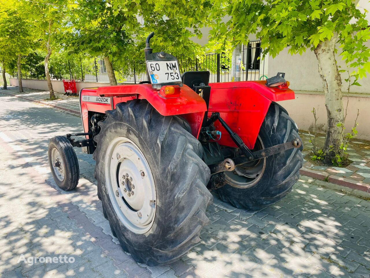 kolesový traktor BOZOK 45 S