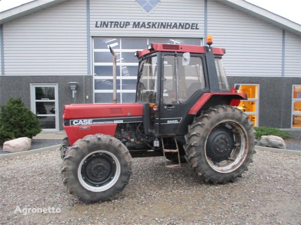 Case IH 844 XL Radtraktor