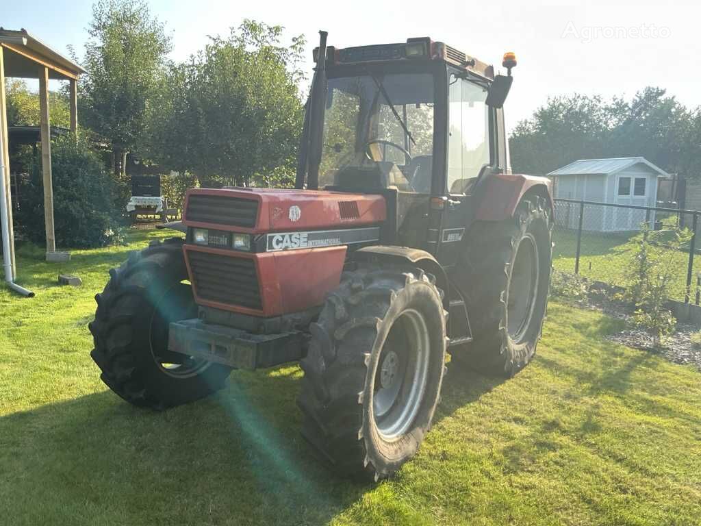 Case IH International 856 XLA wheel tractor