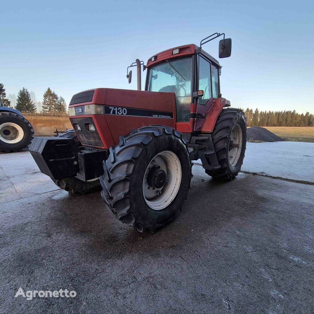 Case IH MAGNUM 7130 Radtraktor