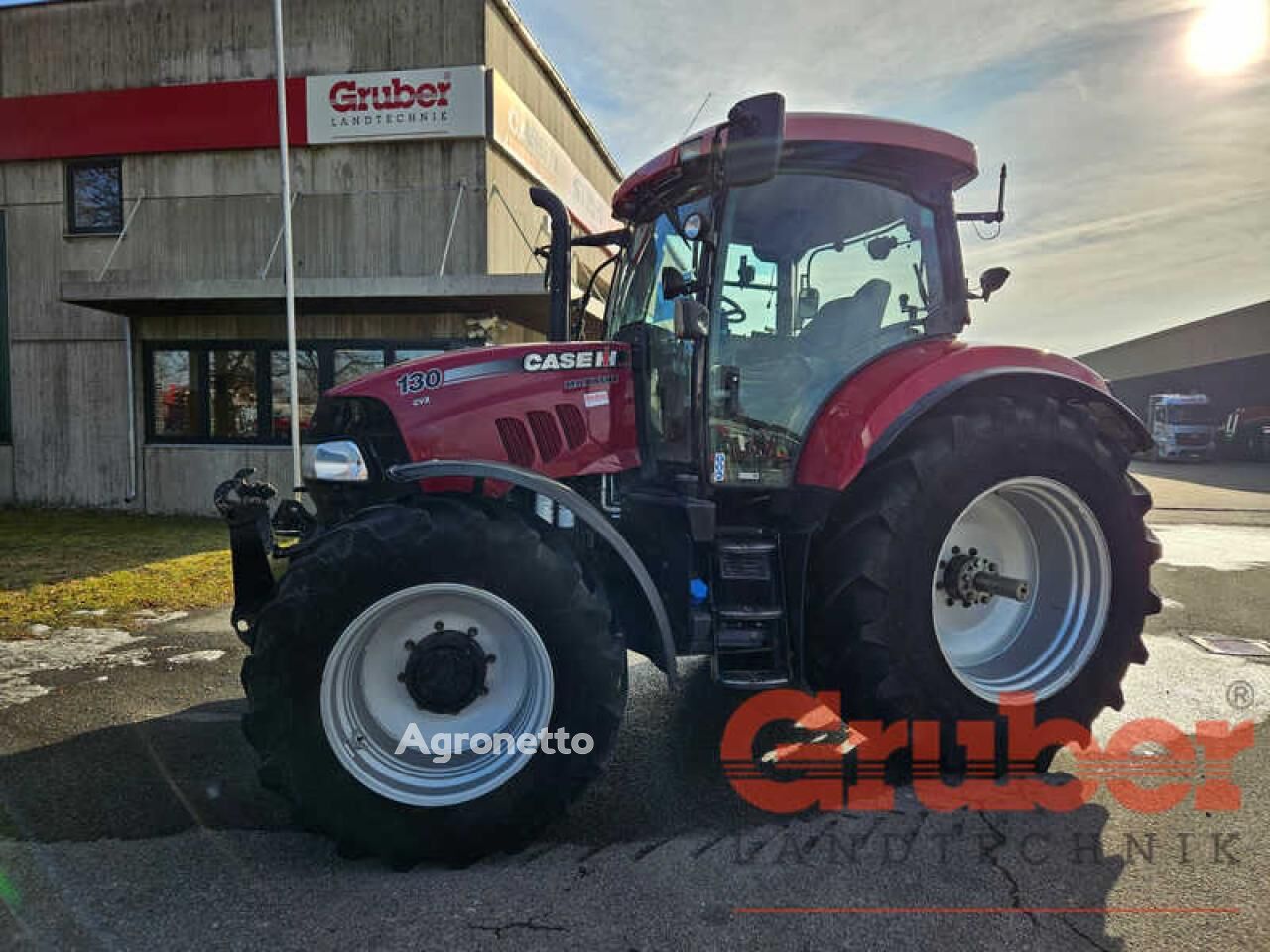 трактор колесный Case IH Maxxum 130 CVX