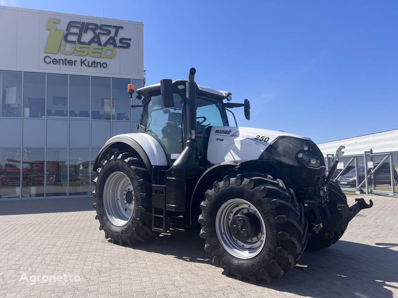 Case IH Optum 250 wheel tractor