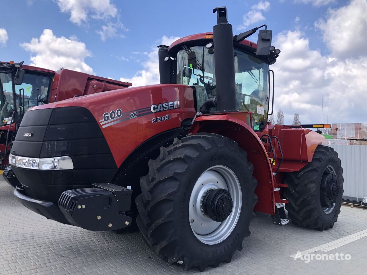 신품 휠 트랙터 Case IH Steiger 600 AFS Connect v naiavnosti