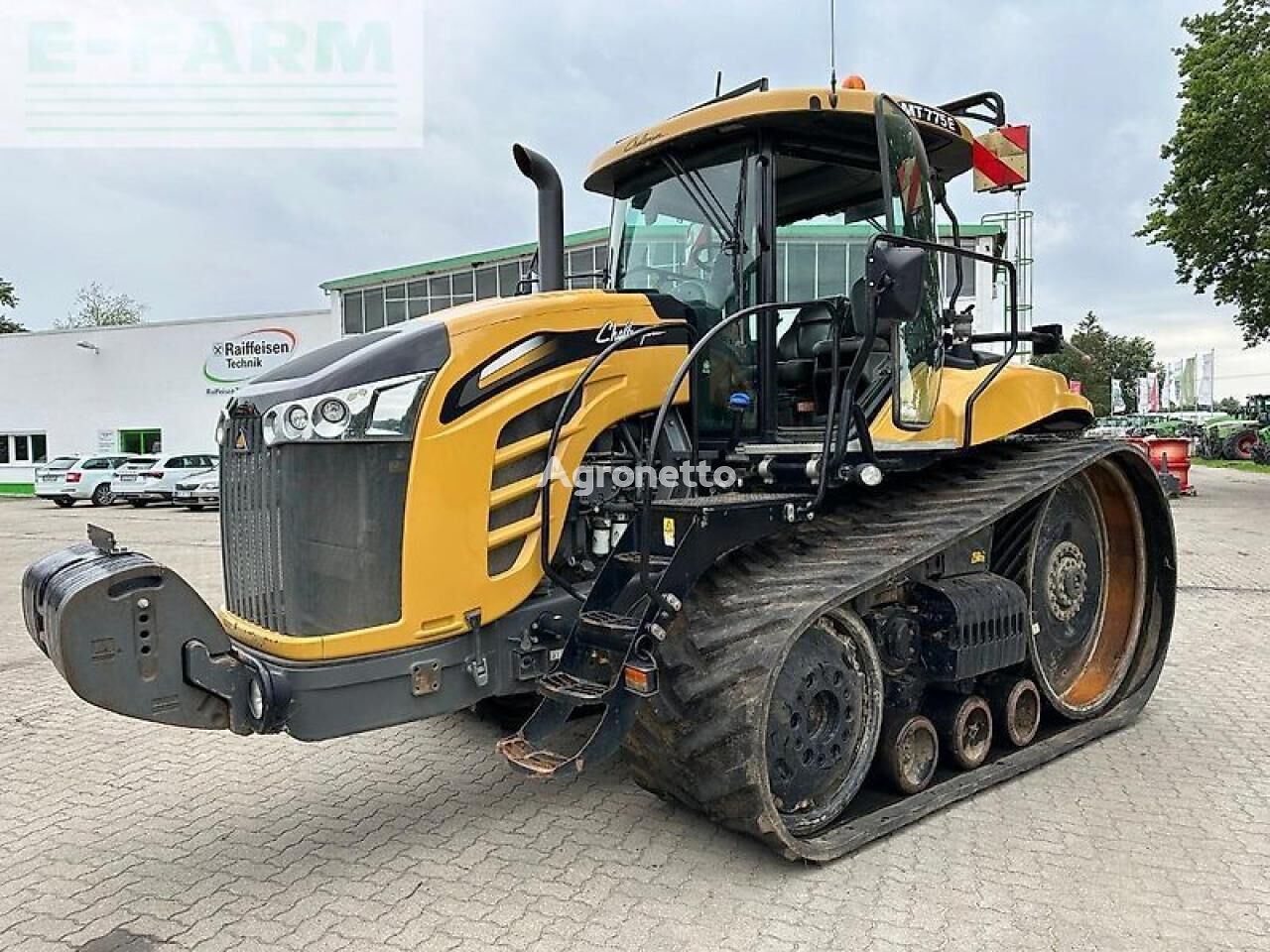 tracteur à roues Challenger mt 775 e