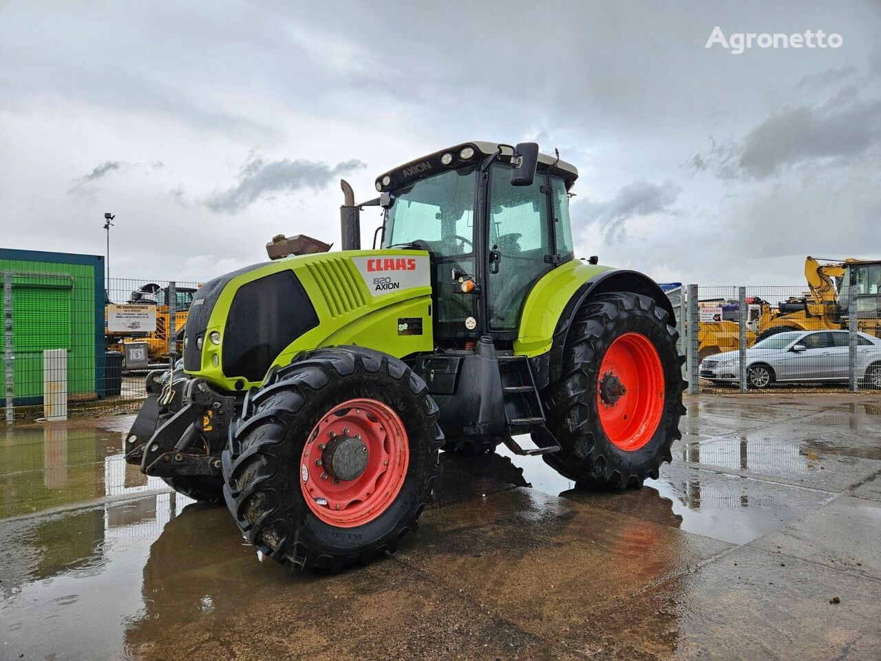 traktor roda Claas 820 AXION