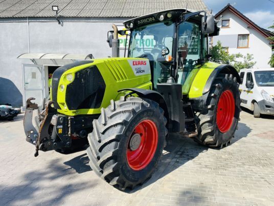 Claas ARION 620 wielen trekker