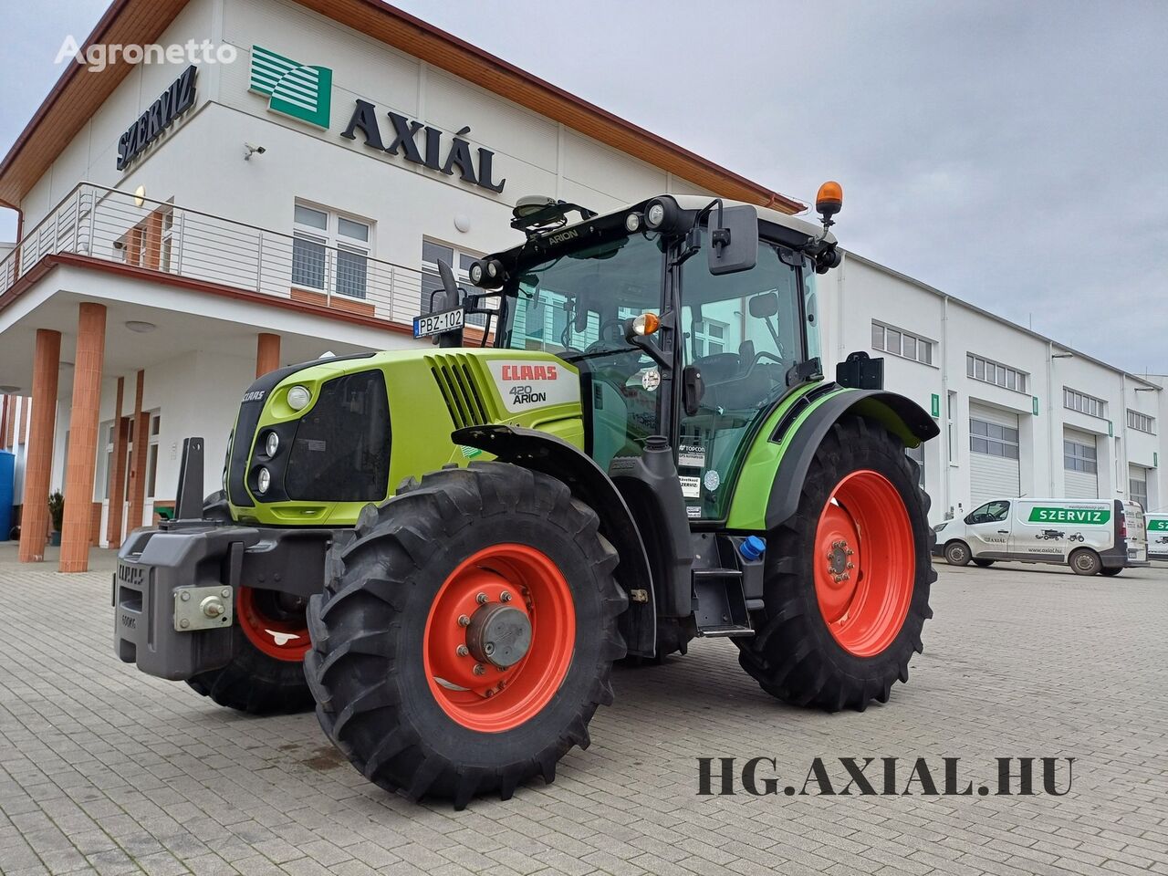 трактор колесный Claas Arion 420 Tractor