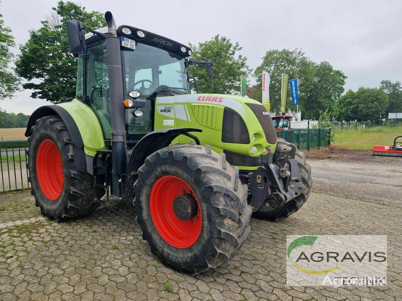 tracteur à roues Claas Arion 640 CIS