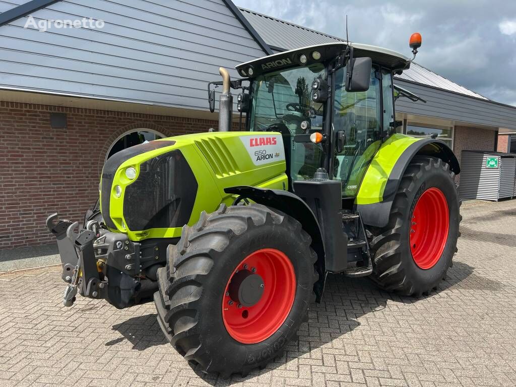 trattore gommato Claas Arion 650 Cebis