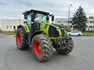 трактор колесный Claas Axion 810