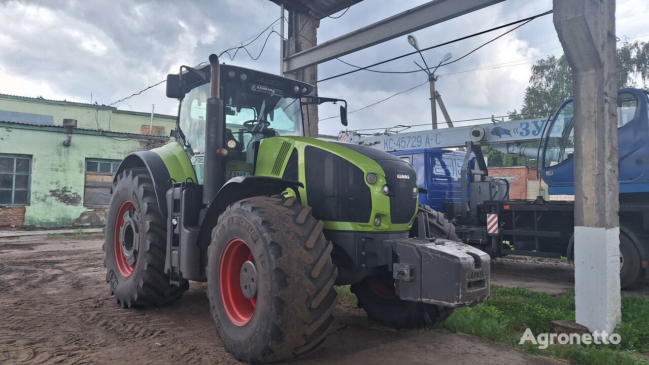 trattore gommato Claas Axion 850