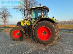tracteur &agrave; roues Claas Axion 870