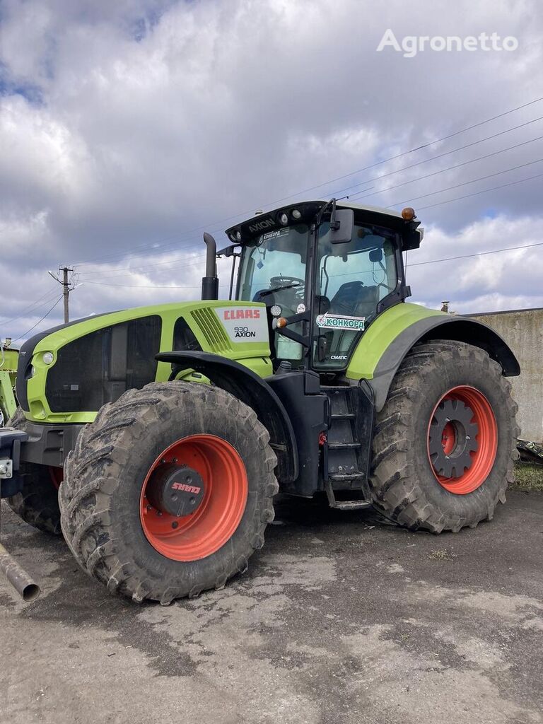 трактор колесный Claas Axion 930