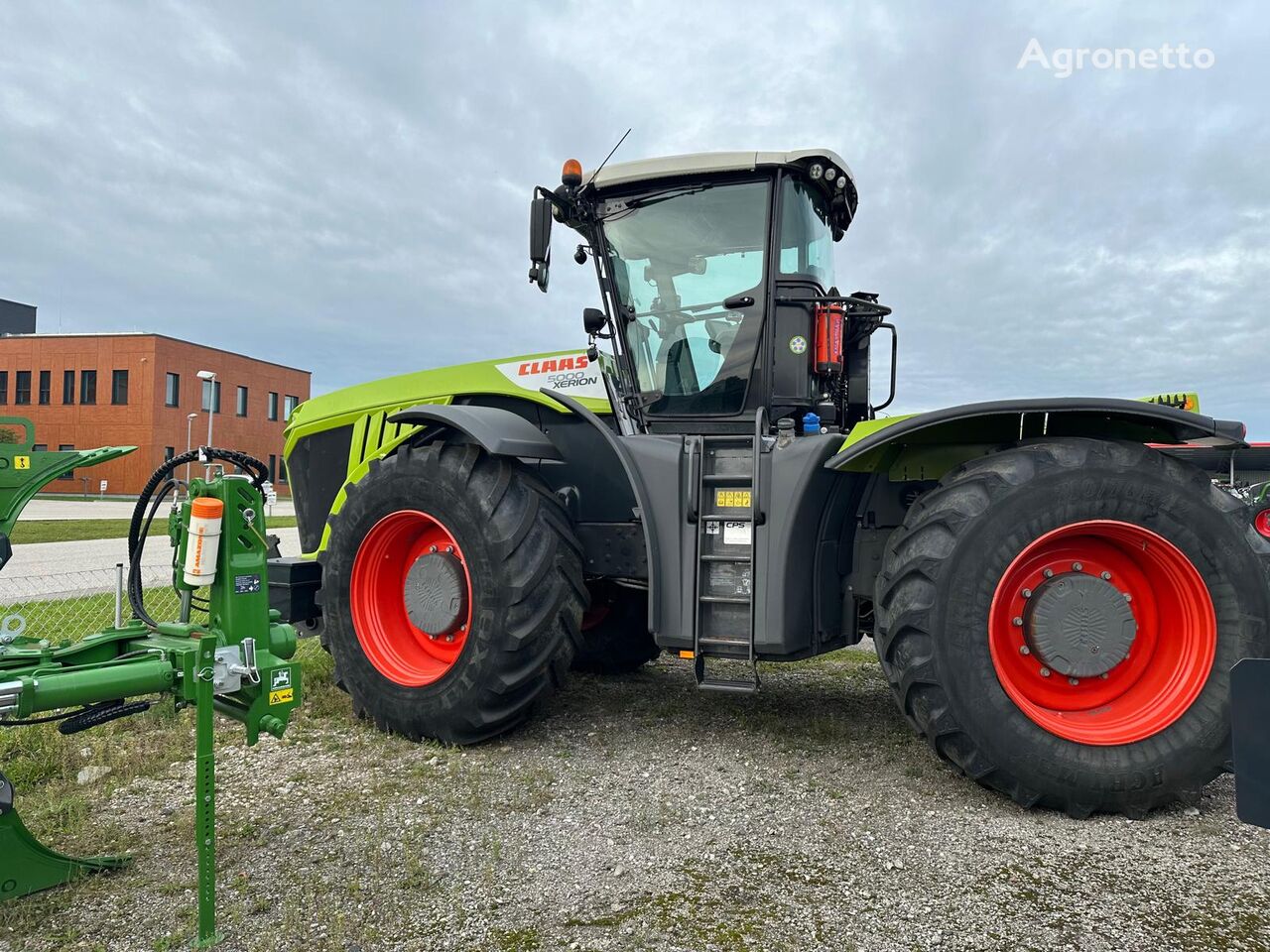 Claas XERION 5000 TRAC tractor de ruedas