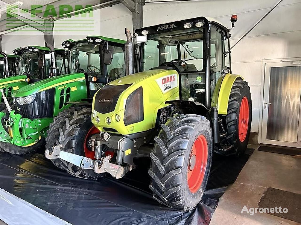 трактор колесный Claas arion 420