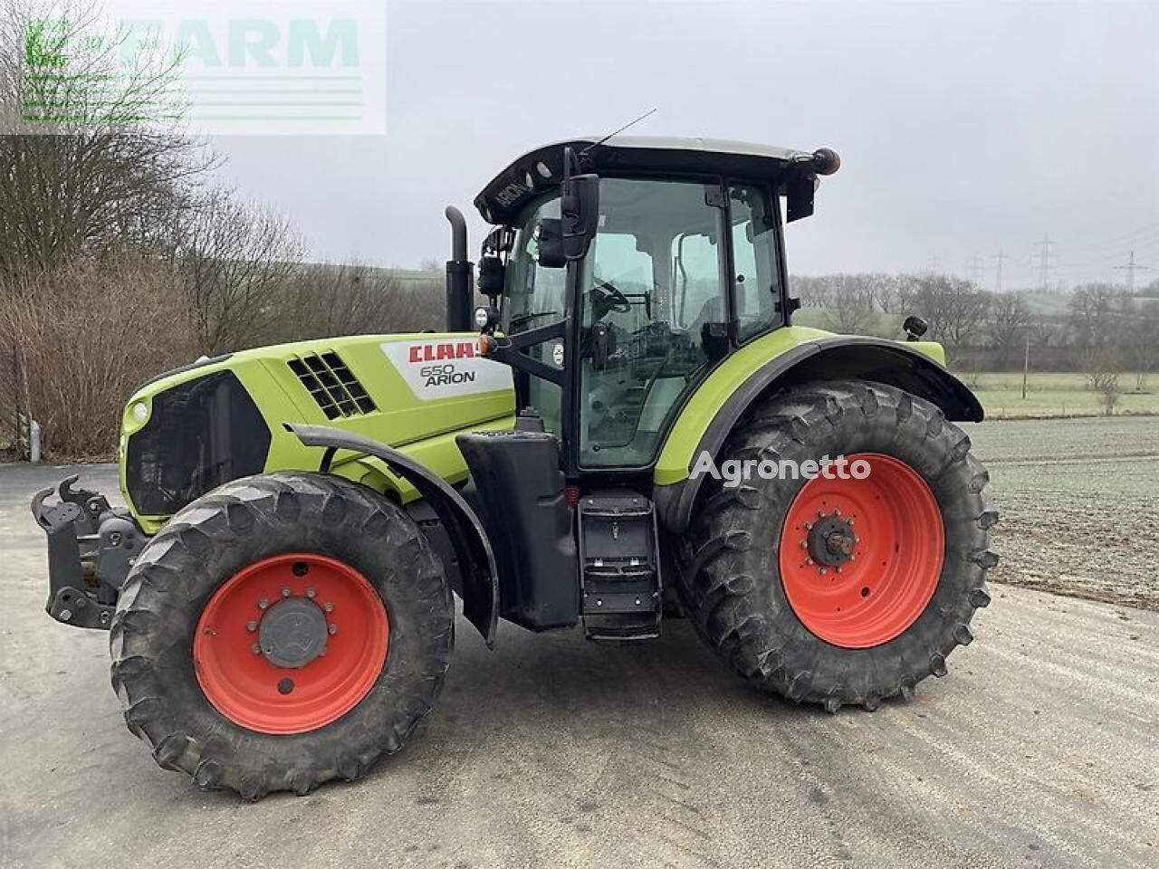 tracteur à roues Claas arion 650