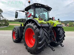 tracteur &agrave; roues Claas arion 660