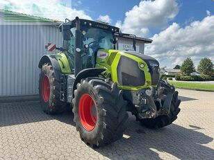 трактор колесный Claas axion 870