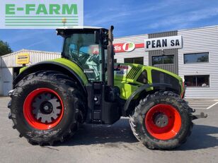 tracteur à roues Claas axion 920