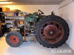 tracteur à roues Deutz D 60 06