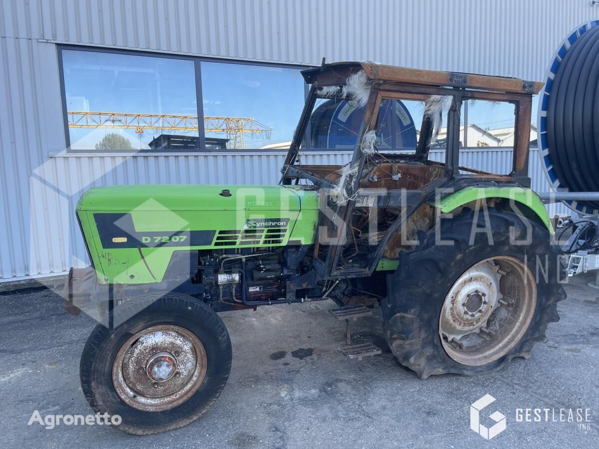 damaged Deutz D7207 wheel tractor