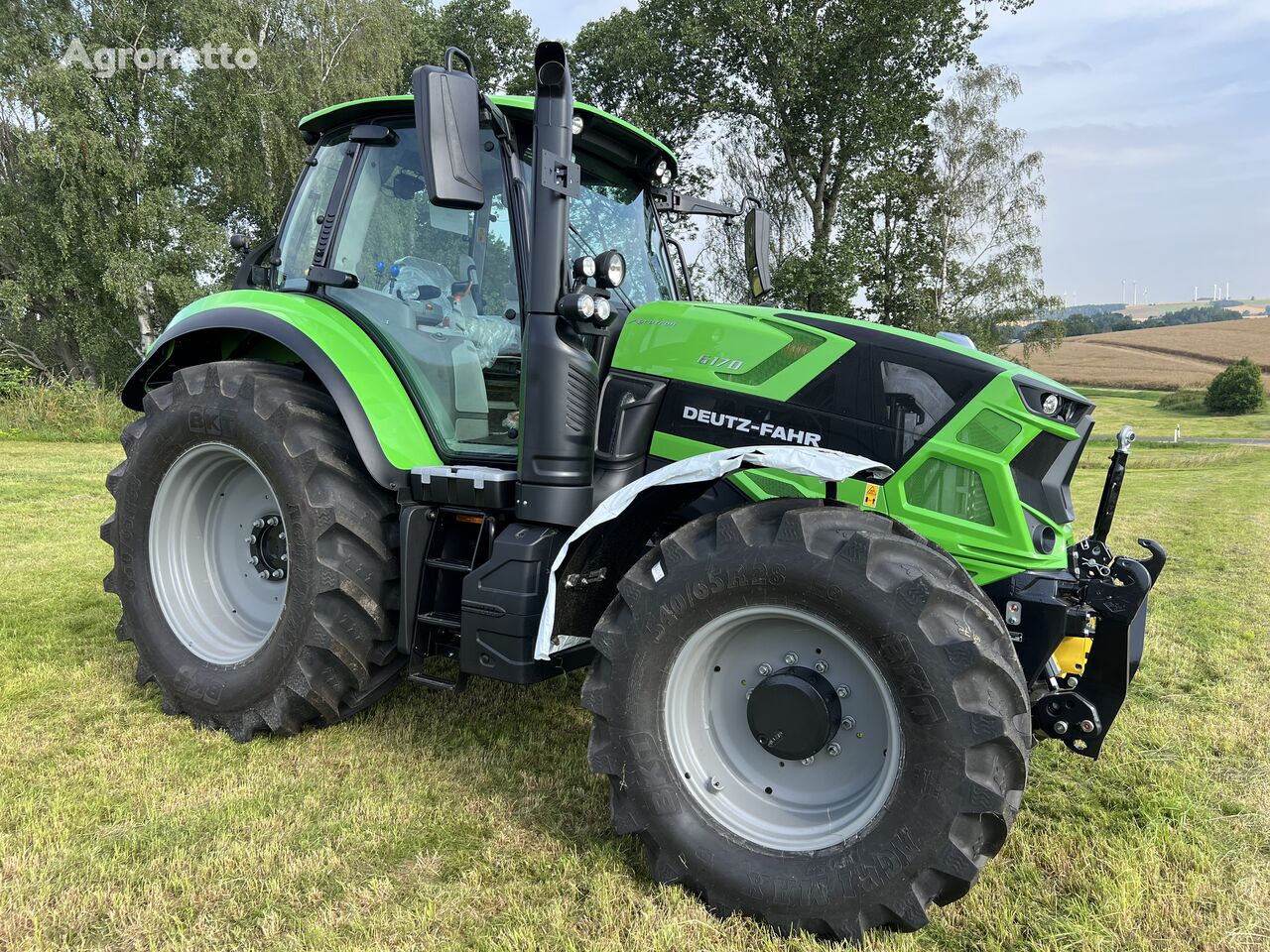 novi Deutz-Fahr 6170  traktor na kotačima