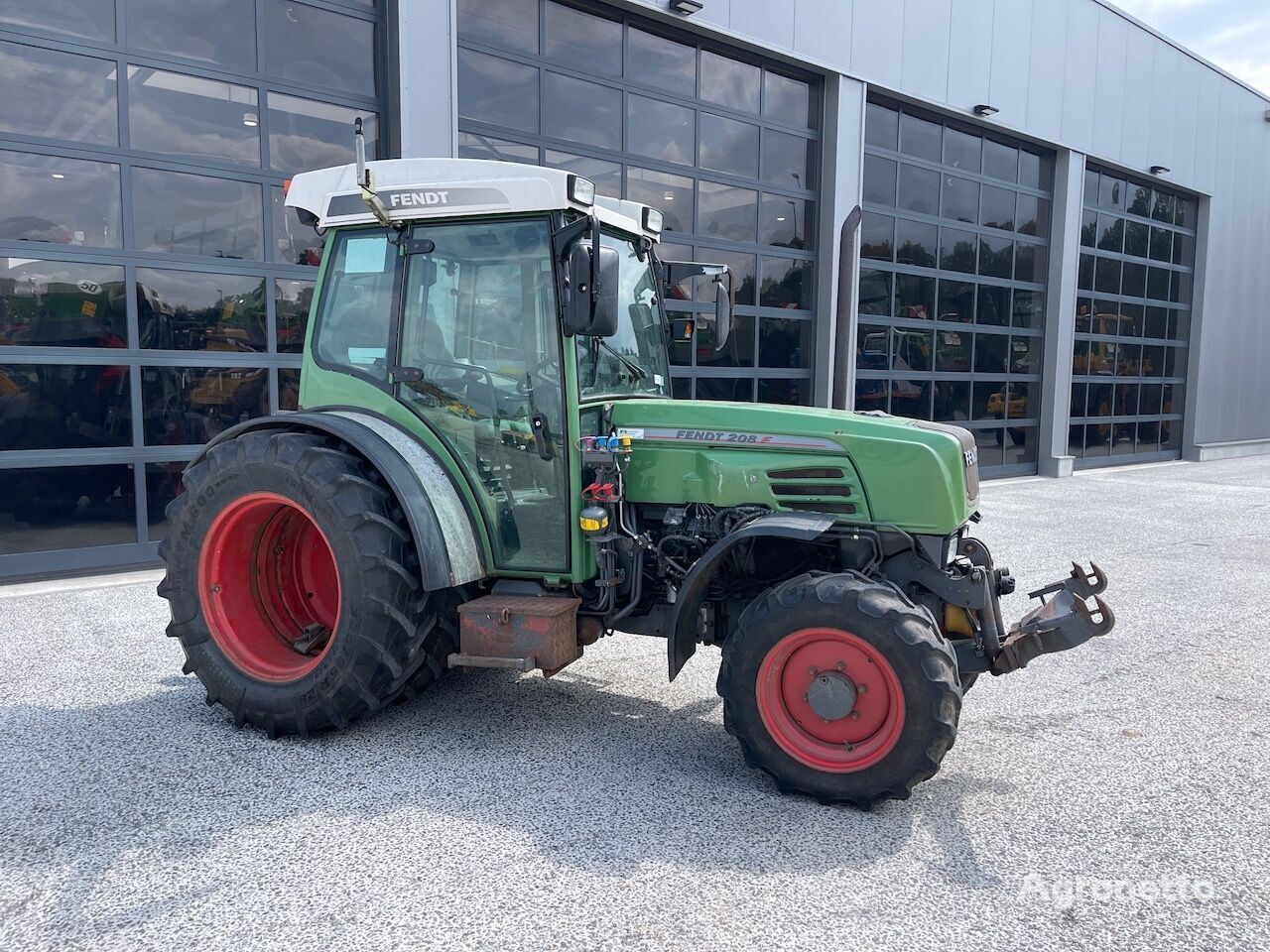 Fendt 208F Smalspoor tractor de ruedas