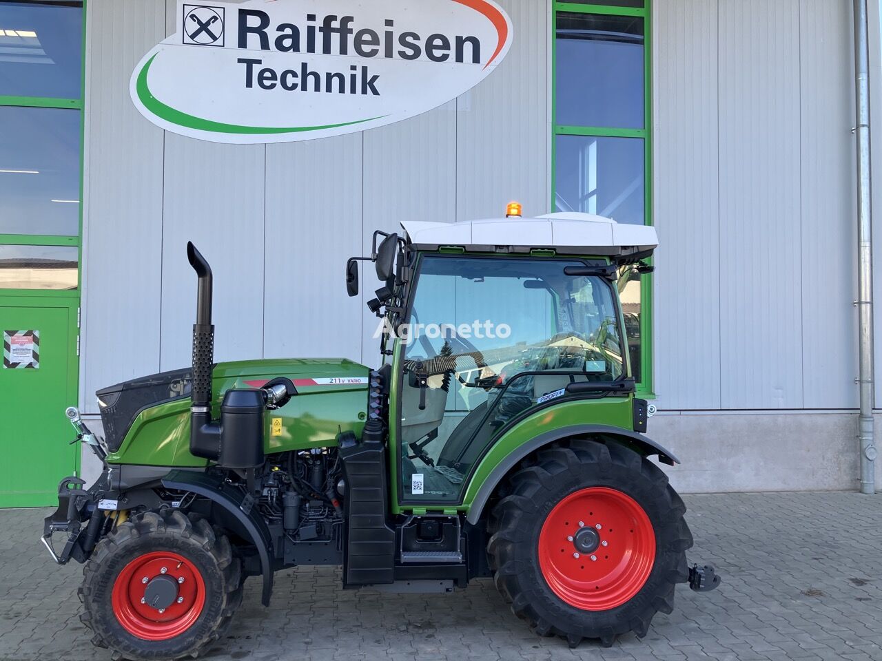 yeni Fendt 211V Vario Gen3 Profi+ Setting tekerlekli traktör