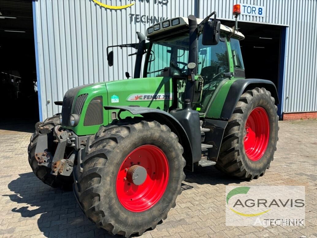 Fendt 711 Vario TMS kerekes traktor