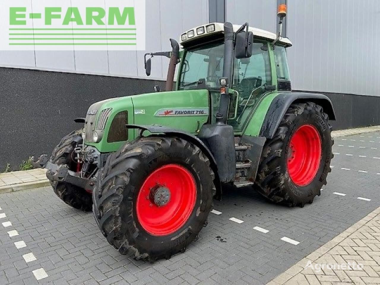 tracteur à roues Fendt 716 vario