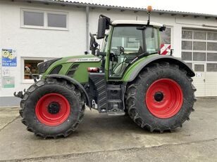 جرار بعجلات Fendt 718 VARIO S4