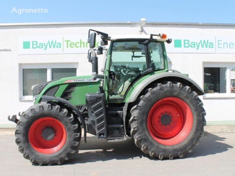 Fendt 720 VARIO SCR PROFI PLUS wheel tractor