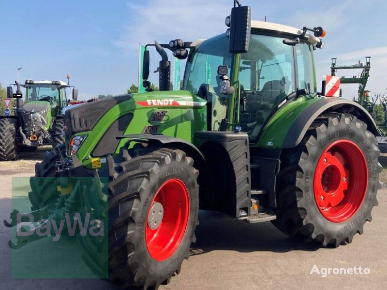 máy kéo bánh lốp Fendt 724 GEN 6 PROFI + SETT.2