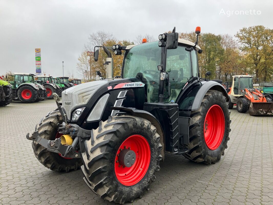 Fendt 724 Vario Profi Plus wheel tractor