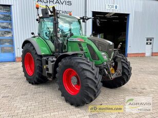 جرار بعجلات Fendt 724 Vario S4 Profi Plus