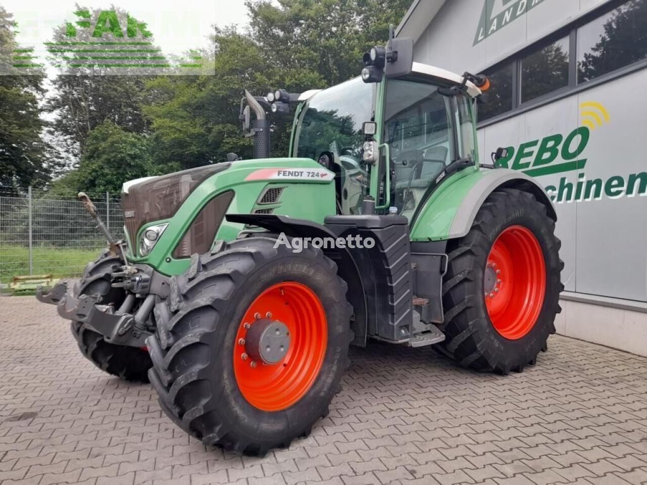 kolesový traktor Fendt 724 profi plus