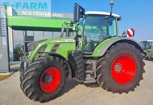 جرار بعجلات Fendt 724 vario