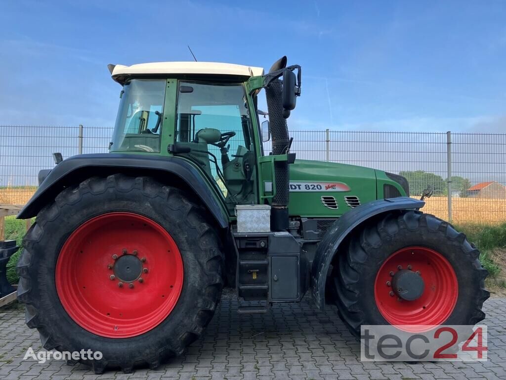 Fendt 820 Vario TMS wheel tractor